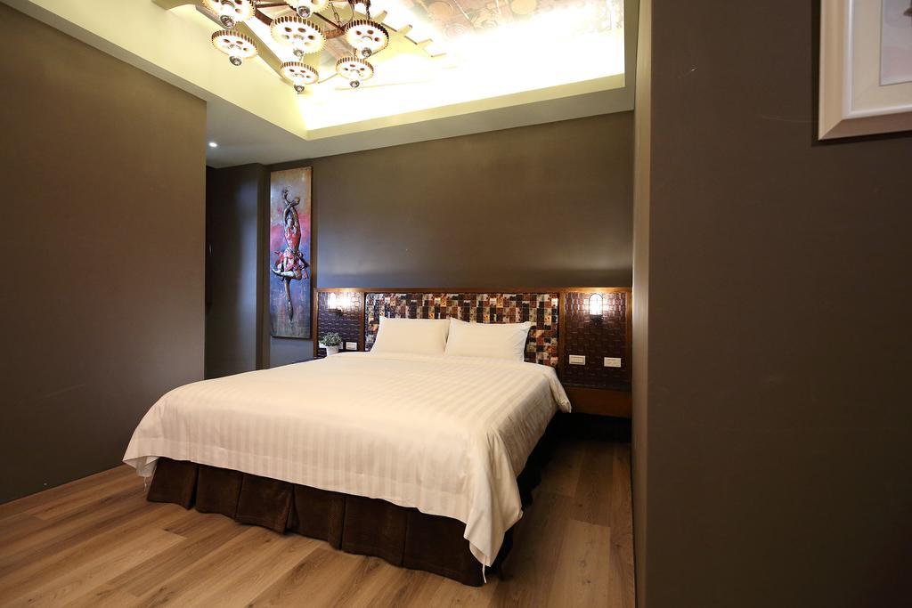 บัคกิ้งแฮม พาเลซ Apartment Beipu ภายนอก รูปภาพ